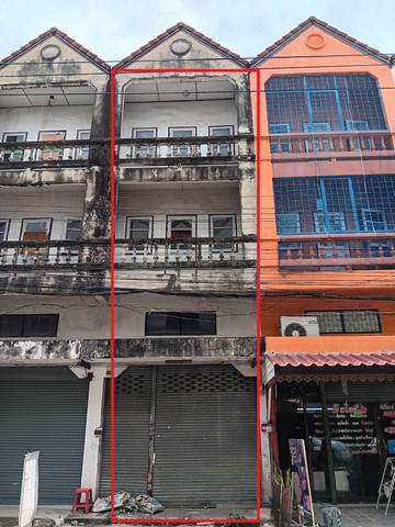 ขายอาคารพาณิชย์ 3 ชั้นครึ่ง หมู่บ้านจิตตกาญจน์  นนทบุรี 