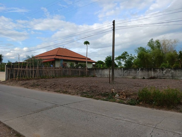 ขายบ้านชั้นเดียวพร้อมเข้าอยู่ เจ้าของอาศัยเองรับประกัน  อำเภอหนองฉาง อุทัยธานี