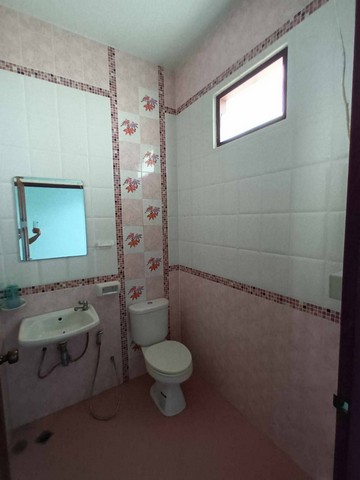 ขายบ้านชั้นเดียวพร้อมเข้าอยู่ เจ้าของอาศัยเองรับประกัน  อำเภอหนองฉาง อุทัยธานี