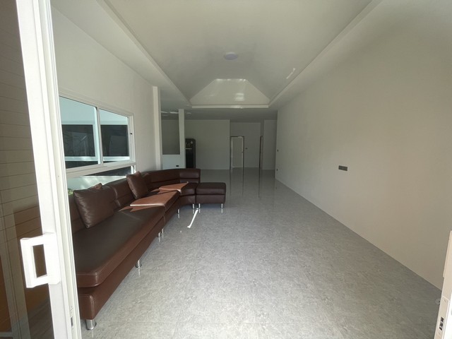 ขายบ้านเดียวตกแตงพร้อมเข้าอยู่ เจ้าของขายเอง  ตำบลโป่ง อำเภอบางละมุง จังหวัดชลบุรี