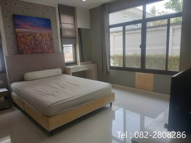 ขายบ้านเดี่ยว 2 ชั้นขนาดใหญ่สไตล์โมเดิร์นที่เน้นการออกแบบและพื้นที่ใช้สอยอย่างลงตัว  เขตหนองแขม กรุงเทพมหานคร