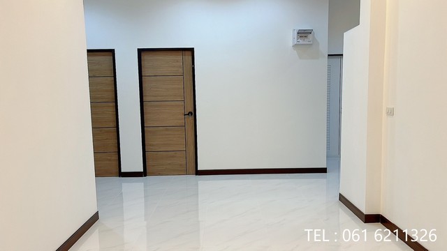 ขายบ้านเดี่ยว ชั้นเดียว 3 ห้องนอน 2 ห้องน้ำ 1ห้องครัว ห้องรับเเขก 2 จอดรถ เจ้าของขายเอง จังหวัดอุทัยธานี 