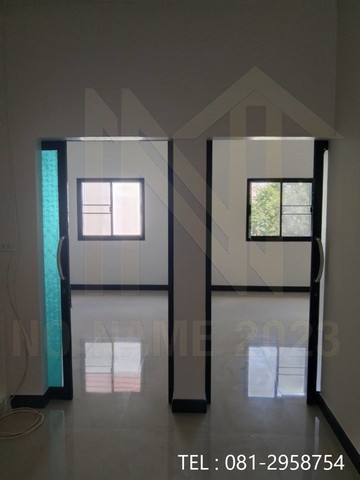 ขายอาคารพาณิชย์ 2 ชั้น รีโนเวทใหม่ เจ้าของขายเอง ตำบลมาบตาพุด อำเภอเมืองระยอง จังหวัดระยอง 