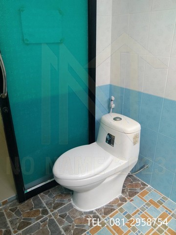 ขายอาคารพาณิชย์ 2 ชั้น รีโนเวทใหม่ เจ้าของขายเอง ตำบลมาบตาพุด อำเภอเมืองระยอง จังหวัดระยอง 