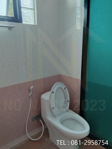 ขายอาคารพาณิชย์ 2 ชั้น รีโนเวทใหม่ เจ้าของขายเอง ตำบลมาบตาพุด อำเภอเมืองระยอง จังหวัดระยอง 