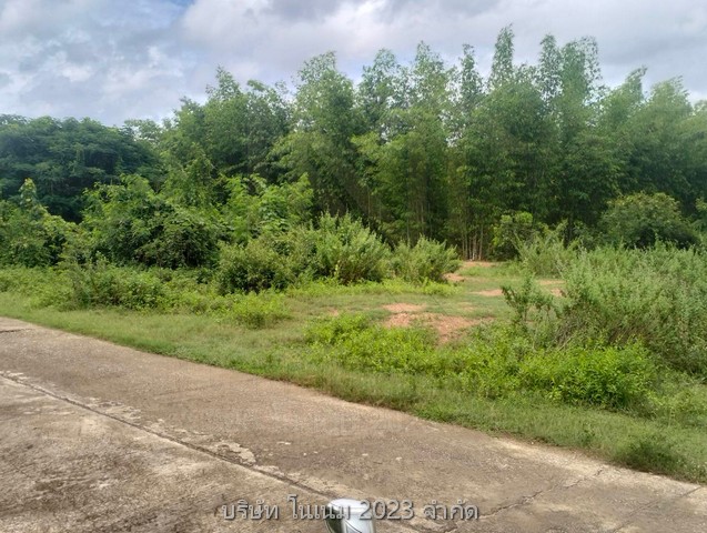 ขายที่ดินผืนงามติดแม่น้ำ เป็น น.ส.3ก. อยู่ในเขตเทศบาลใกล้น้ำตกไทรโยคน้อยและตลาดน้ำตกไทรโยคน้อยมีแหล่งท่องเที่ยวโดยรอบ กาญจนบุรี