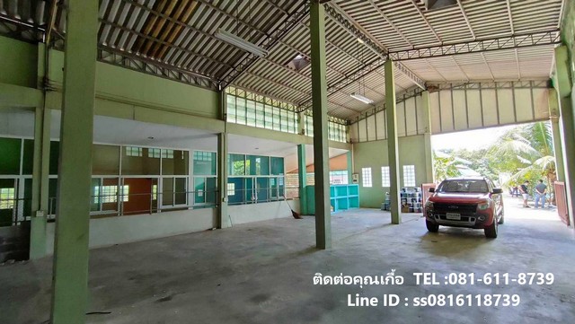 ขาย/เช่า ที่ดิน โกดัง/ออฟฟิศ พร้อมบ้าน 2 หลัง ถนนเลียบคลองบางพรม