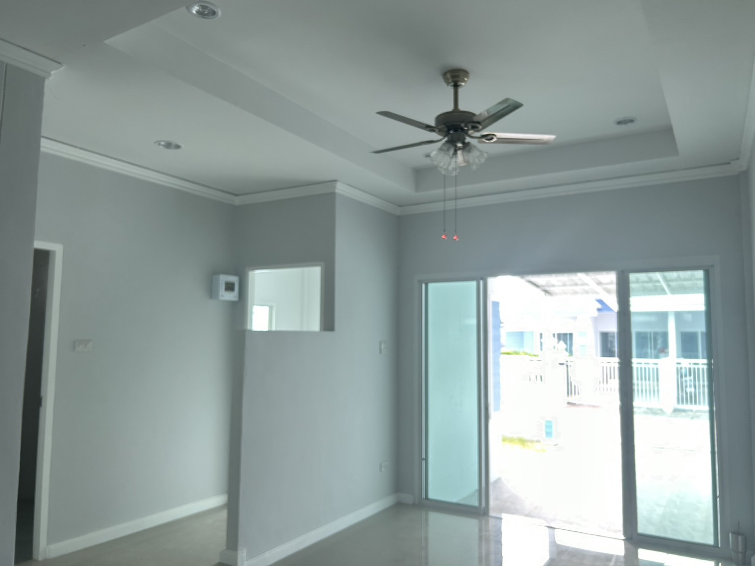 ขายทาวน์เฮ้าส์ 2 ห้องนอน 1 ห้องน้ำ เนื้อที่เริ่มต้น 22.5 ตรว  โครงการ ณภัทรวิลล์ 5  ซอยบ่อนไก่ 10 สัตหีบ ชลบุรี