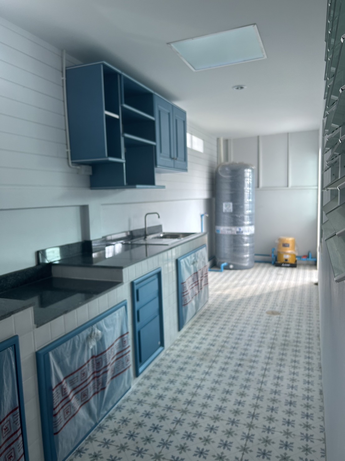 ขายทาวน์เฮ้าส์ 2 ห้องนอน 1 ห้องน้ำ เนื้อที่เริ่มต้น 22.5 ตรว  โครงการ ณภัทรวิลล์ 5  ซอยบ่อนไก่ 10 สัตหีบ ชลบุรี