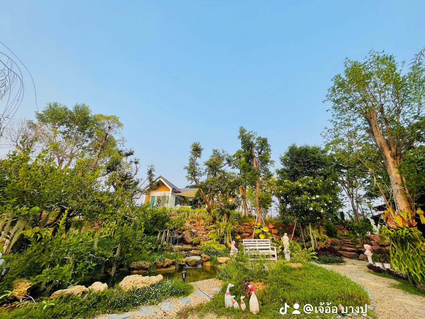 ขายบ้านพร้อมที่ดินริมน้ำวิวร้อยล้าน  เจ้าของขายเอง ลมเย็นสบายไร้มลพิษใกล้ชิดธรรมชาติ นครปฐม