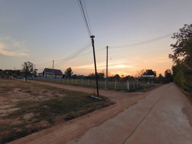 ขายทีดิน 2 งาน 43 ตารางวา เจ้าของขายเอง  ตำบลธาตุนาเวง อำเภอเมืองสกลนคร จังหวัดสกลนคร