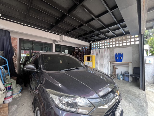 ขายบ้านทาวเฮาส์ 21 ตารางวา  ตกแต่งพร้อมเข้าอยู่ ลาดพร้าว 101 แยก 19 กรุงเทพมหานคร