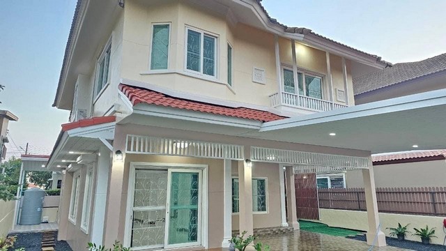 ขายบ้านดิสคอฟเวอรี่ บาหลีก้า 68.4 ตารางวา เจ้าของขายเอง ตำบลลาดสวาย อำเภอลำลูกกา จังหวัดปทุมธานี