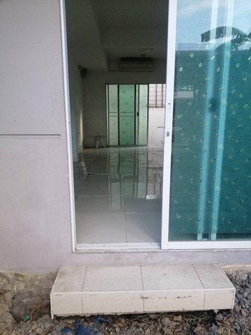 ขายบ้านทาวน์โฮม อินดี้ รังสิต คลอง3  25.70 ตารางวา  ตำบลคลองสาม อำเภอคลองหลวง ปทุมธานี 