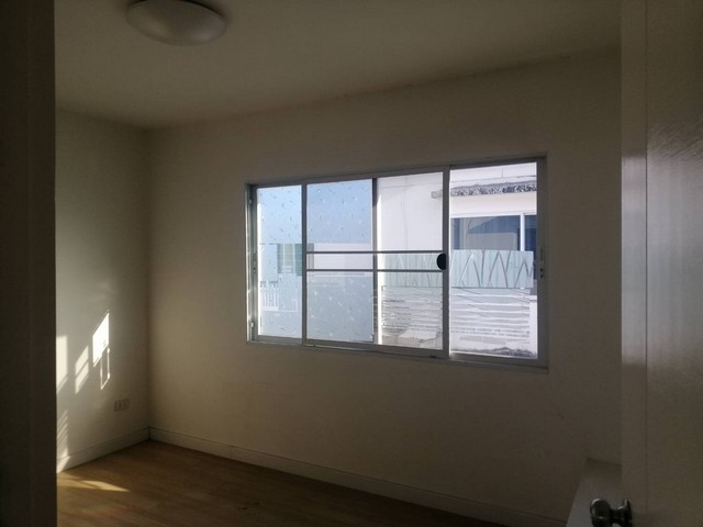 ขายบ้านทาวน์โฮม อินดี้ รังสิต คลอง3  25.70 ตารางวา  ตำบลคลองสาม อำเภอคลองหลวง ปทุมธานี 