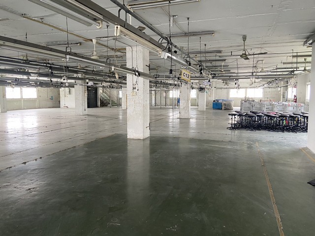 ขายโรงงานในนิคมอุตสาหกรรมลาดกระบัง   4 ไร่ 112 ตารางวา  