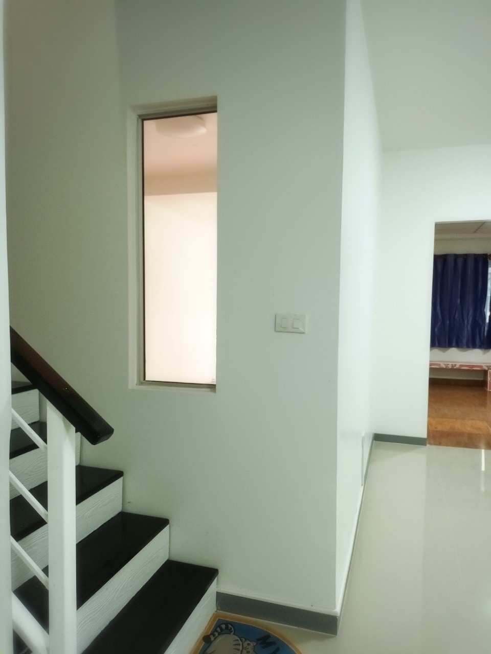 ขายทาวน์เฮาส์ 2 ชั้น เนื้อที่ 18.4 ตร.ว. หน้ากว้าง 4 เมตร