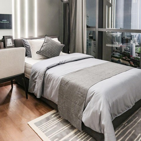 WISH SIGNATURE พารากอน 