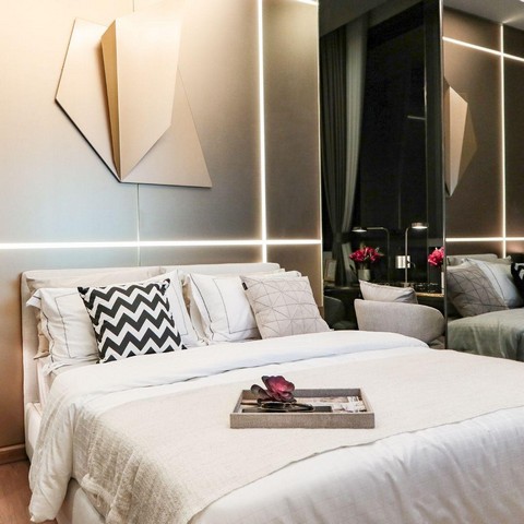 WISH SIGNATURE พารากอน 