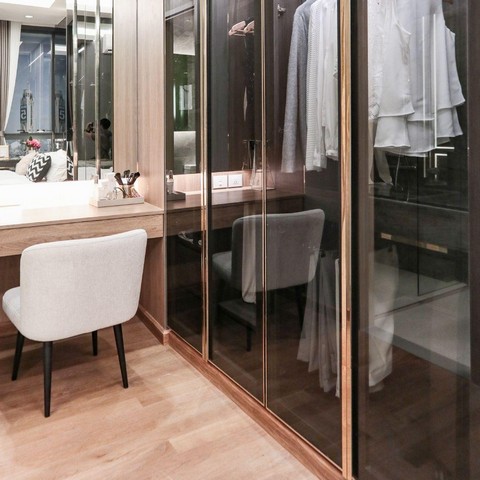 WISH SIGNATURE พารากอน 