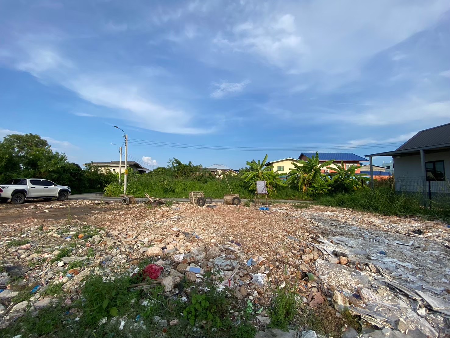 ขายด่วนๆ‼ ที่ดินถนนเอกชัย 143 ตารางวา แปลงมุม ถมแล้ว ติดถนนสาธารณะ ซอย สุภาหาร 3  บางขุนเทียน กทม.