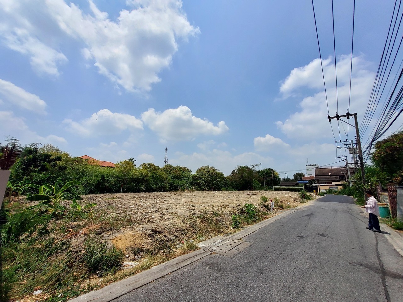 ขายที่ดินใกล้วงแหวนกาญจนาภิเษก 393 ตารางวา ติดถนนคอนกรีต ถมแล้ว ซอย คู้บอน 28 คันนายาว กทม.