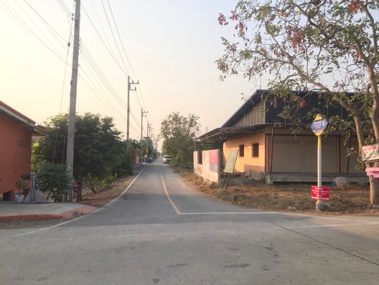 vายที่ดินนราภิรมย์ 105 ตารางวาติดถนนสาธารณะ ซอยพระมอพิสัย 4 อ.บางเลน จ.นครปฐม 