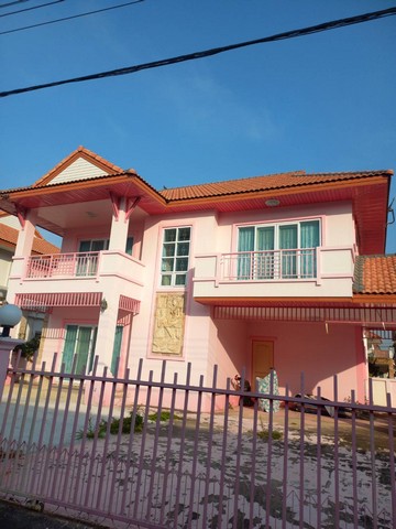 บ้านเดี่ยวหมู่บ้านสิรารมย์   พร้อมที่ดิน 2 ชั้น จอดรถได้ 3-4 คัน  จังหวัดนครราชสีมา