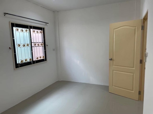 ขายทาวน์โฮม 2 ชั้น ในตัวเมืองแพร่ ทำเลดี เดินทางสะดวกมาก จังหวัดแพร่