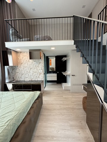 ปล่อยให้เช่า Vive2 กรุงเทพกรีฑา ติดโรงเรียนเวลลิงตั้น เดินไปได้  ปล่อยเช่า 350,000  บาทต่อเดือน ขาย 49 ล้านบาท กรุงเทพมหานคร 