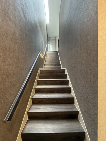 ปล่อยให้เช่า Vive2 กรุงเทพกรีฑา ติดโรงเรียนเวลลิงตั้น เดินไปได้  ปล่อยเช่า 350,000  บาทต่อเดือน ขาย 49 ล้านบาท กรุงเทพมหานคร 