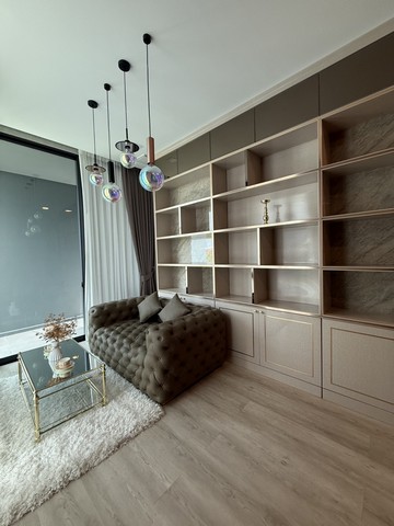 ปล่อยให้เช่า Vive2 กรุงเทพกรีฑา ติดโรงเรียนเวลลิงตั้น เดินไปได้  ปล่อยเช่า 350,000  บาทต่อเดือน ขาย 49 ล้านบาท กรุงเทพมหานคร 