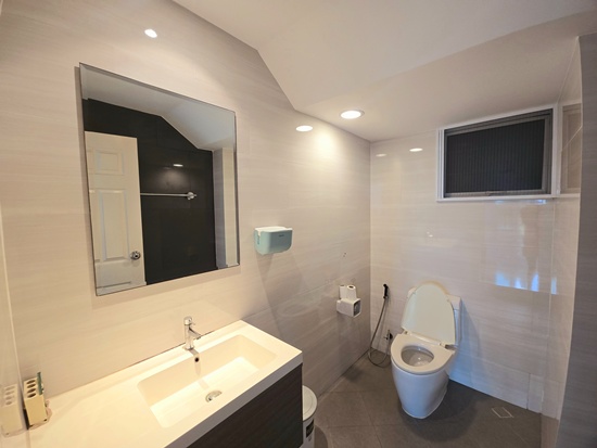 ขายบ้านเดี่ยว 104 ตรว. มิลตัน เรสซิเดนซ์ รามอินทรา ราคา 14.7 ล้าน ริมถนนรามอินทรา 119/1 ใกล้แฟชั่นไอส์แลนด์ 