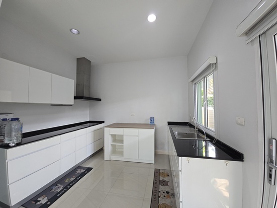 ขายบ้านเดี่ยว 104 ตรว. มิลตัน เรสซิเดนซ์ รามอินทรา ราคา 14.7 ล้าน ริมถนนรามอินทรา 119/1 ใกล้แฟชั่นไอส์แลนด์ 