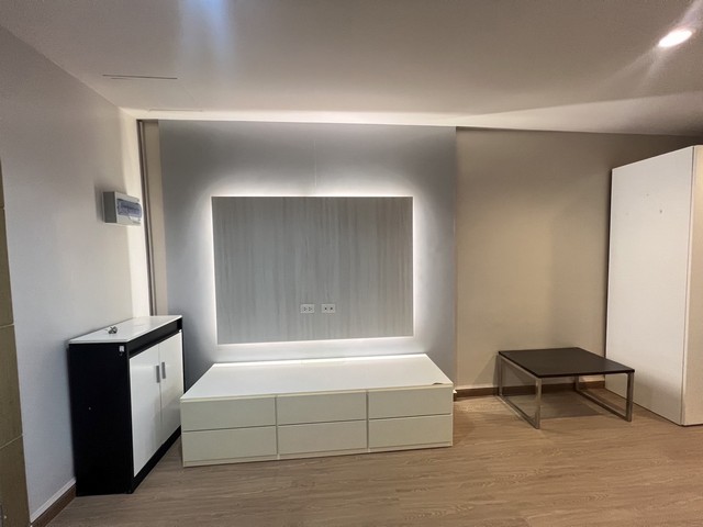 ขายคอนโด    เดอะวิวคอนโดสวนหลวง ภูเก็ต  ที่ตั้ง : ตำบลวิชิต  อำเภอเมืองภูเก็ต  จังหวัดภูเก็ต 83000 https://maps.app.goo.gl/tVWKhQxJVEaLn3Fe7  รายละเอียด : คอนโด # : 