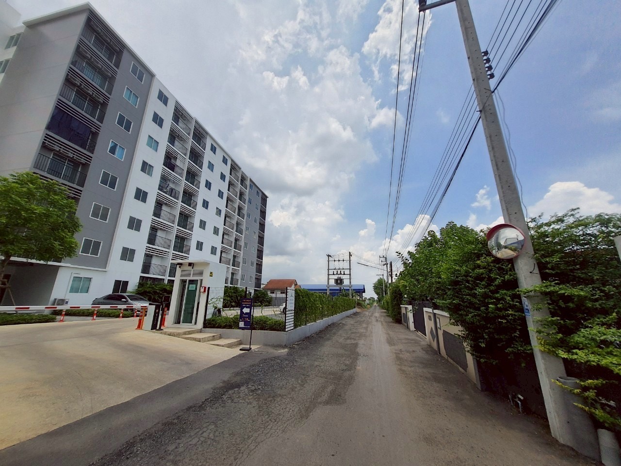 ขายที่ดินคลองห้า 1 ไร่ ติดถนนสาธารณะ ถมสูงกว่าถนน ซอย คลองห้าตะวันออก 3 อ.คลองหลวง จ.ปทุมธานี