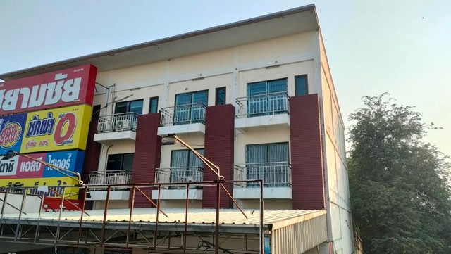 ขายอาคารพาณิชย์ 2 คูหา 3 ชั้นครึ่ง  ตำบลบางบัวทอง อำเภอบางบัวทอง นนทบุรี 