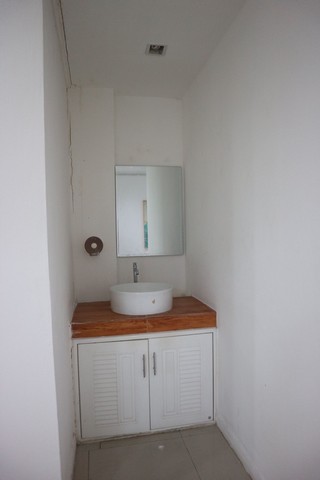 ขายอาคารพาณิชย์ 2 คูหา 3 ชั้นครึ่ง  ตำบลบางบัวทอง อำเภอบางบัวทอง นนทบุรี 