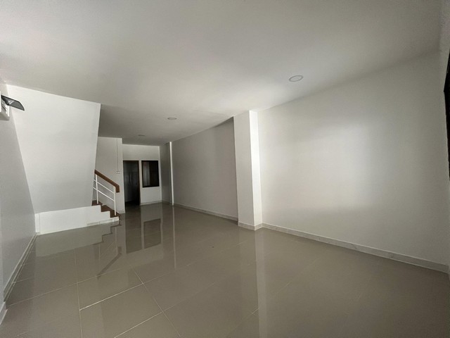 ขายบ้านหมู่บ้านเทพารักษ์25 ซอยคิงคอง  ตำบลบางเพรียง อำเภอบางบ่อ จังหวัดสมุทรปราการ