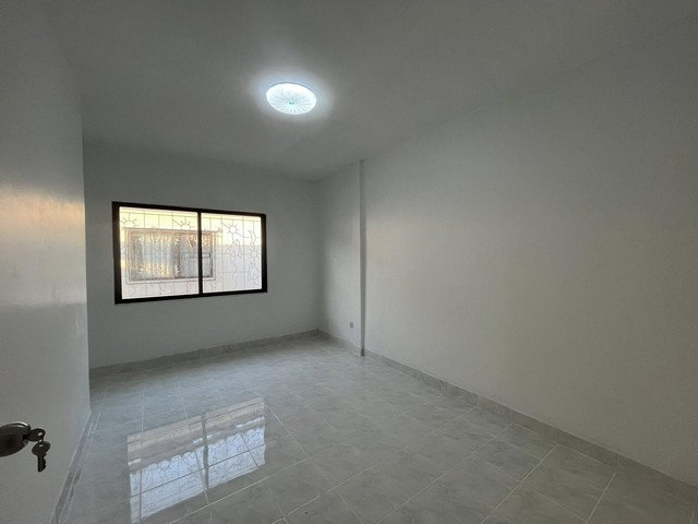 ขายบ้านหมู่บ้านเทพารักษ์25 ซอยคิงคอง  ตำบลบางเพรียง อำเภอบางบ่อ จังหวัดสมุทรปราการ