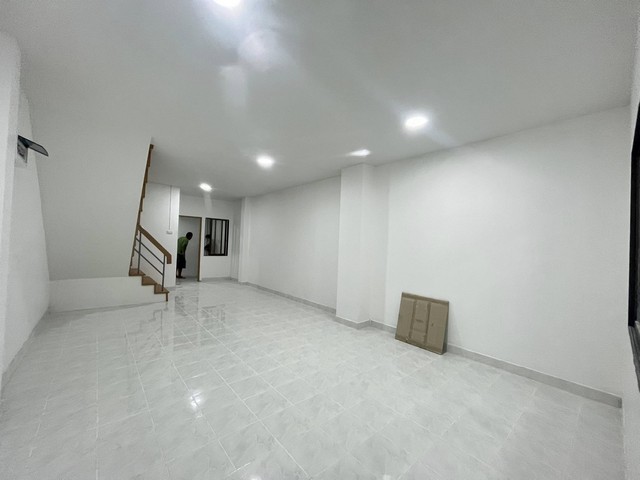 ขายบ้านหมู่บ้านเทพารักษ์25 ซอยคิงคอง ซอยหมู่บ้านเทพารักษ์ กม.25 ตำบล บางเพรียง อำเภอบางบ่อ จังหวัด สมุทรปราการ 