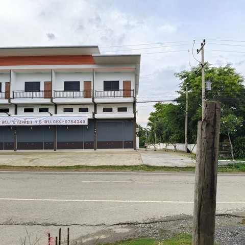 ขายอาคารพาณิชย์ 2 ชั้นครึ่ง จำนวน  5 คูหา จังหวัดน่าน 