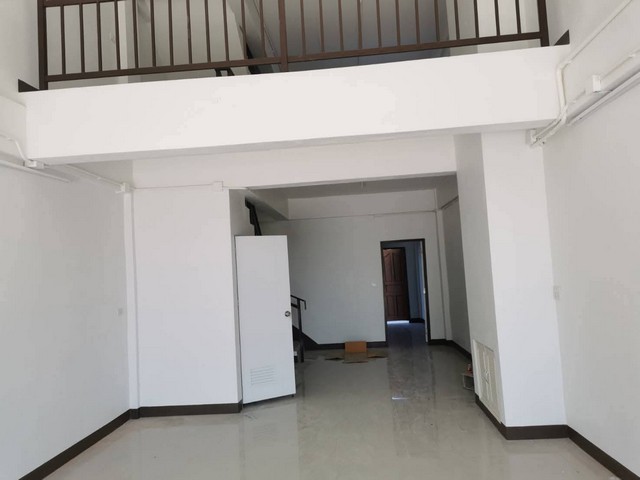 ขายอาคารพาณิชย์ 2 ชั้นครึ่ง จำนวน  5 คูหา จังหวัดน่าน 