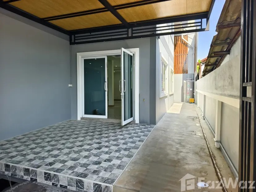 ขายบ้านเดี่ยว2ชั้น โฉนด 56 วา ซอยลำลูกกา 3 ซอยจามร23ข. ใกล้สถานีรถไฟฟ้าคูคต ใกล้ รีโนเวทใหม่ทั้งหลัง