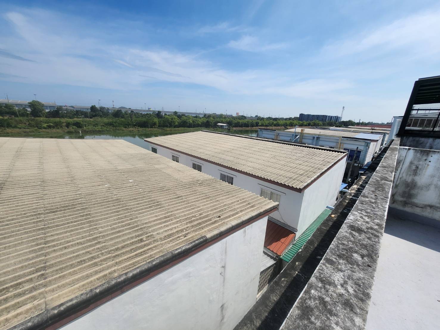 ขายอาคารพาณิชย์ 3.5 ชั้น โครงการเบญจทรัพย์ คลอง6 ติดถนนรังสิต-นครนายก