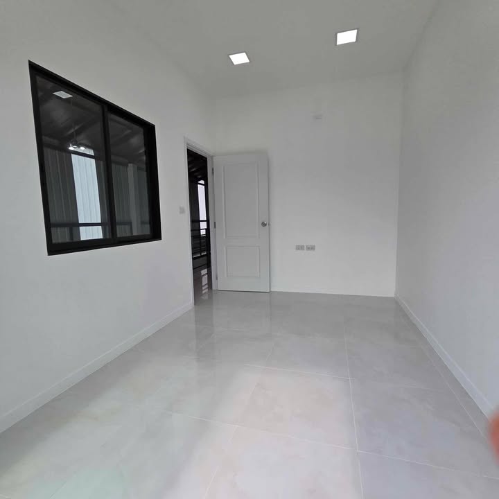 ไม่ต้องเช่า โกดังรังสิต Home Office Warehouse