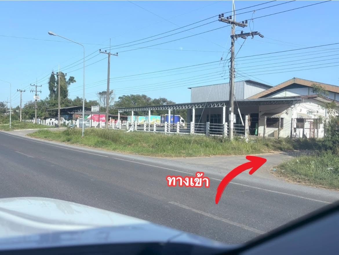 ที่ดินเปล่ามีเอกสารสิทธิ์โฉนดครุฑแดง 6 ไร่ 1 งาน 10 ตารางวา ยโสธร  ขนาดที่ดิน : 6 ไร่ 1 งาน 10 ตารางวา  ที่ตั้ง : ต.น้ำคำใหญ่ อ.เมืองยโสธร จ.ยโสธร พิกัด : https://ma