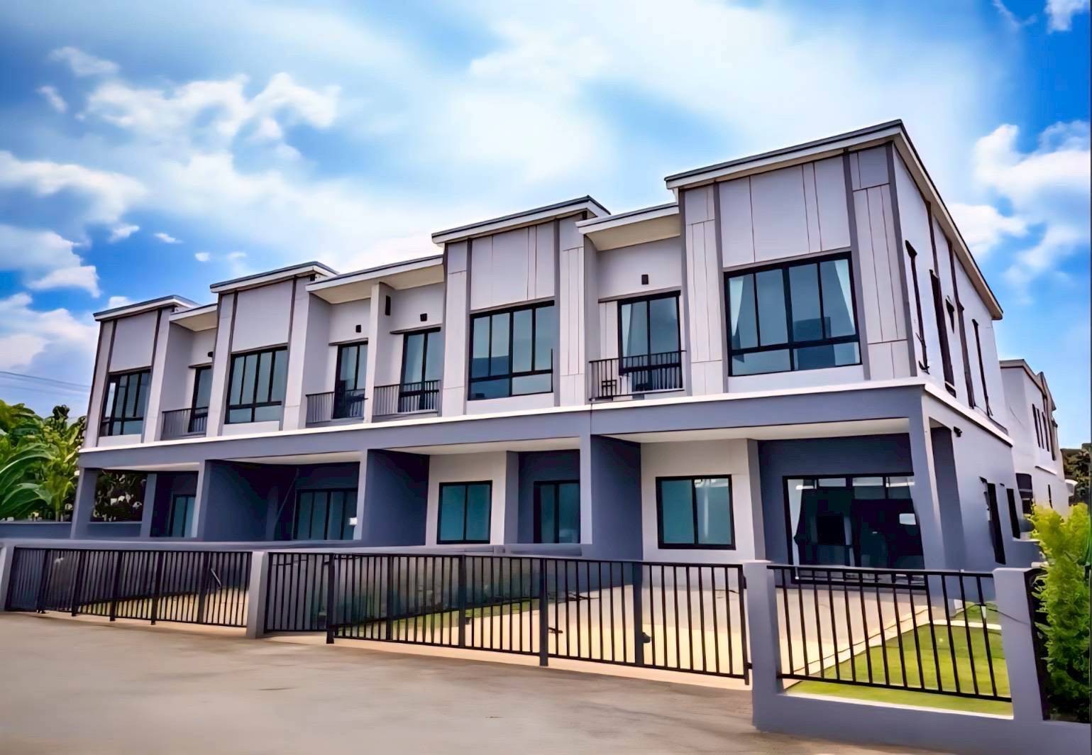 ขายทาวน์โฮม 2 ชั้น 4 ห้องนอน 4 ห้องน้ำ มีห้องน้ำในตัว 3 ห้อง สวนหลวงวิลล์ นิรันดร์วิลล์ 3 – ประเวศ, กทม.