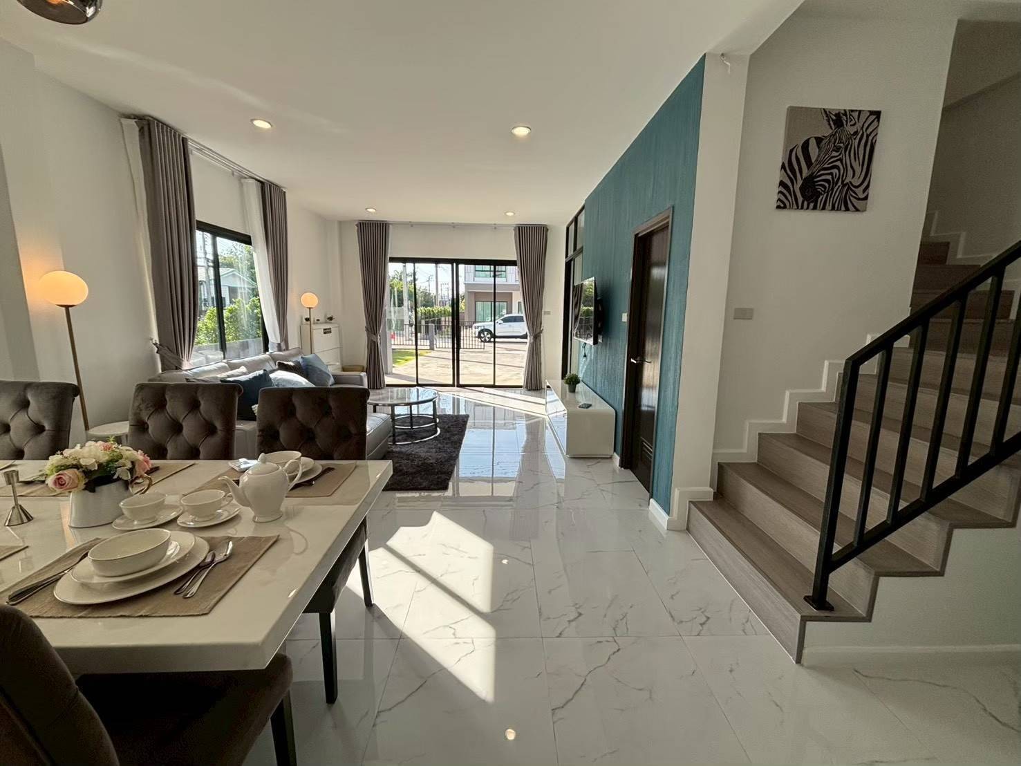 ขายทาวน์โฮม 2 ชั้น 4 ห้องนอน 4 ห้องน้ำ มีห้องน้ำในตัว 3 ห้อง สวนหลวงวิลล์ นิรันดร์วิลล์ 3 – ประเวศ, กทม.