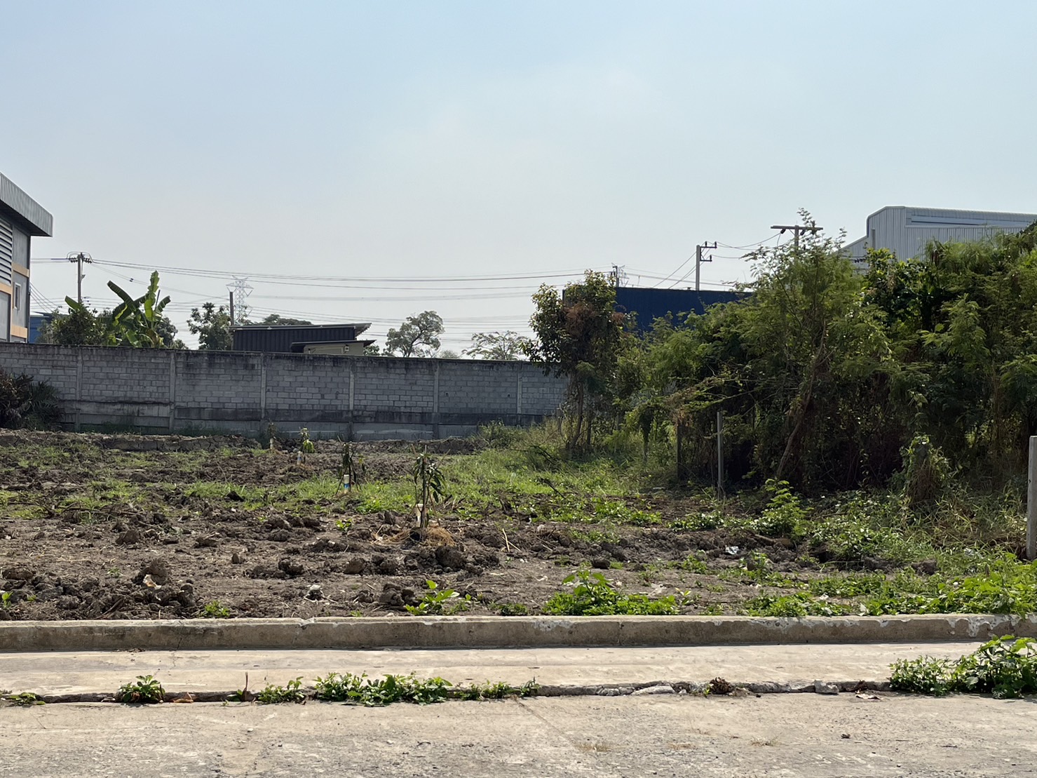 ขายขายที่ดิน  1 ไร่ 1 งาน 23.6 ตารางวา เจ้าของขายเอง ตำบลคลองข่อย อำเภอปากเกร็ด จังหวัดนนทบุรี